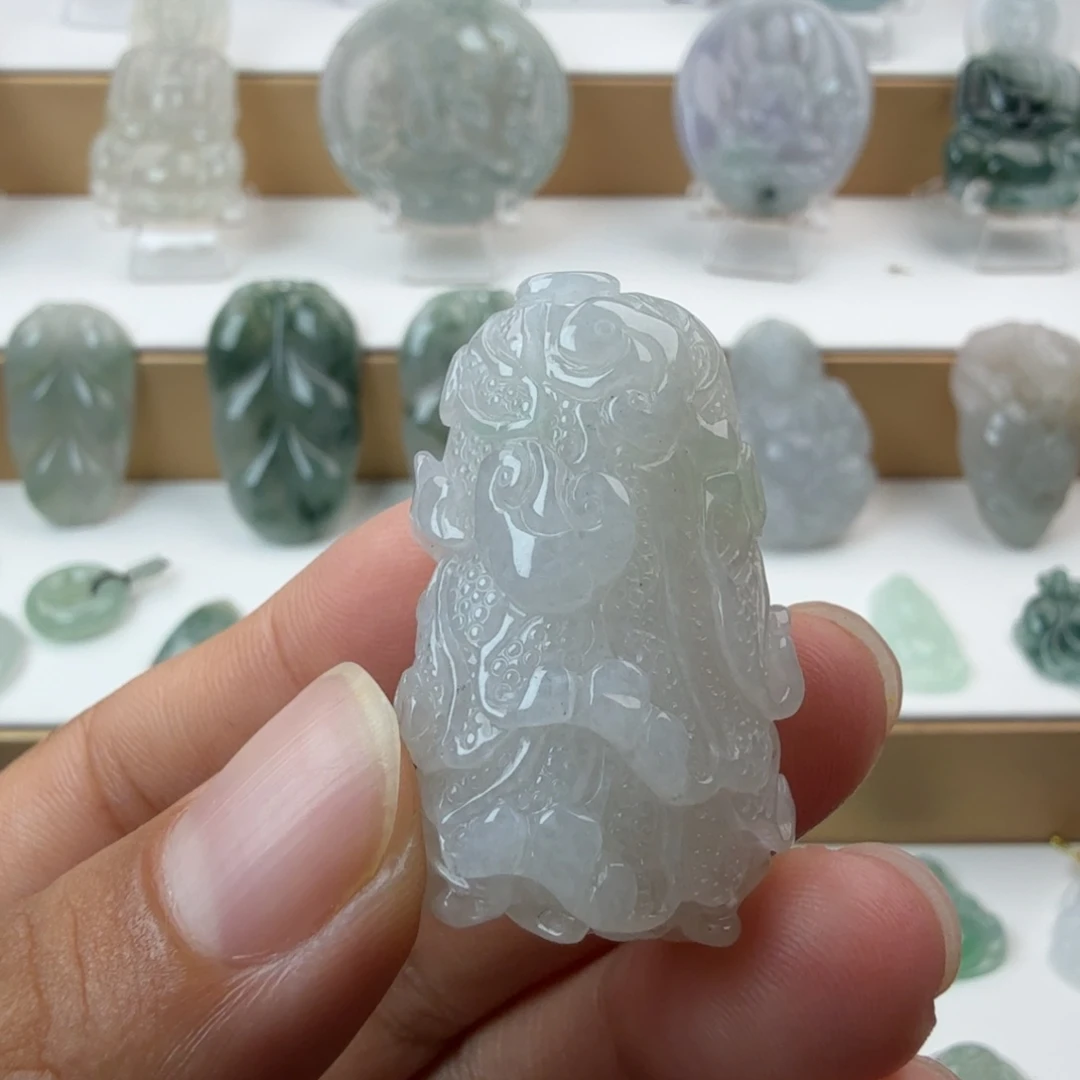 阿***仕翡翠未镶嵌颈饰翡翠