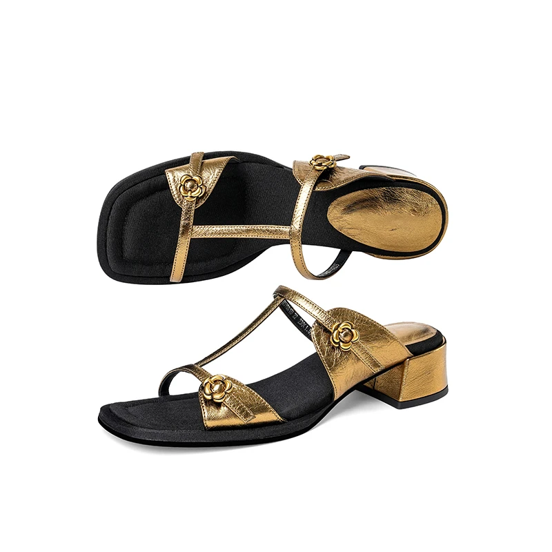 2025新款时尚一字带花朵一脚蹬法式优雅一字拖百搭时装凉鞋