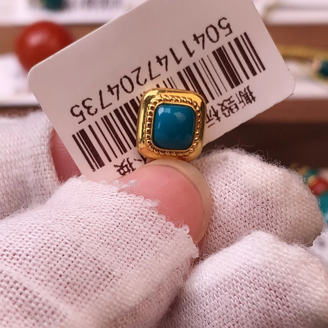 绿松石18K金镶嵌配饰如