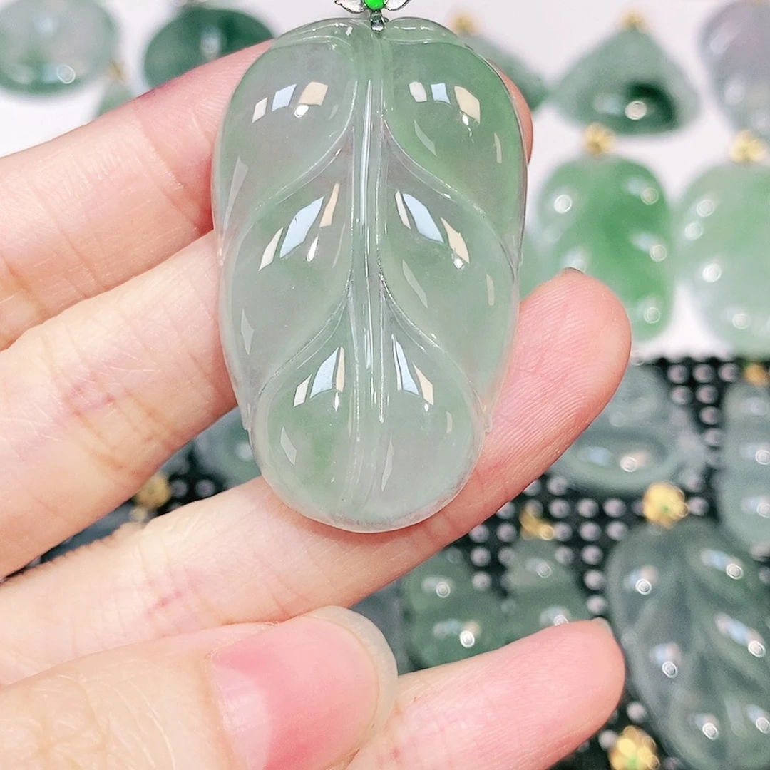 吊坠(不含链)18K金镶嵌翡翠