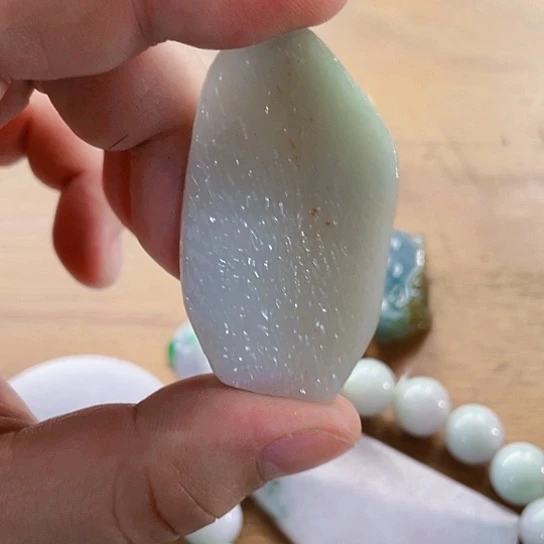 翡翠未镶嵌颈饰翡翠首饰未镶嵌