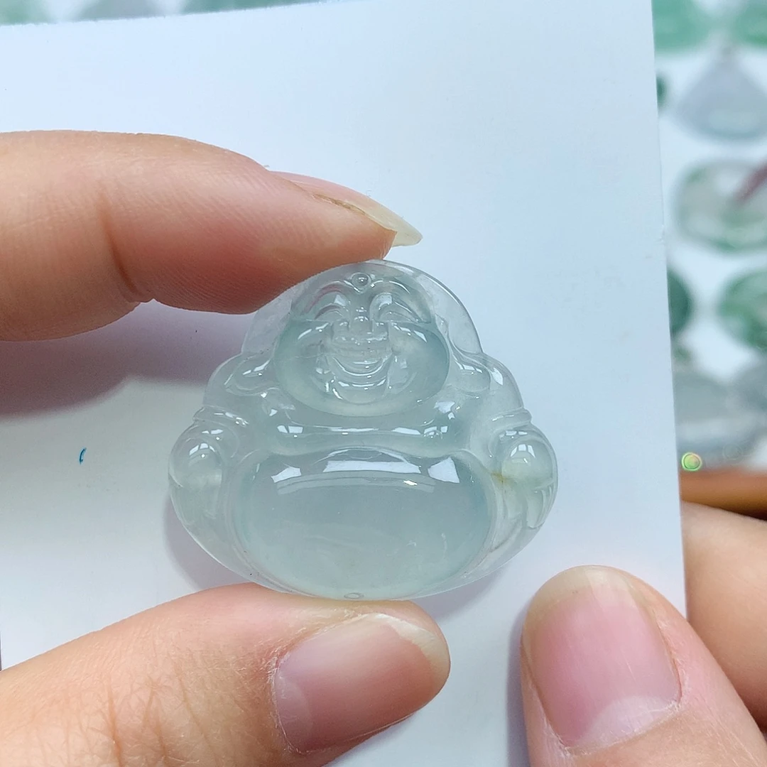 翡翠颈饰18K金镶嵌佛
