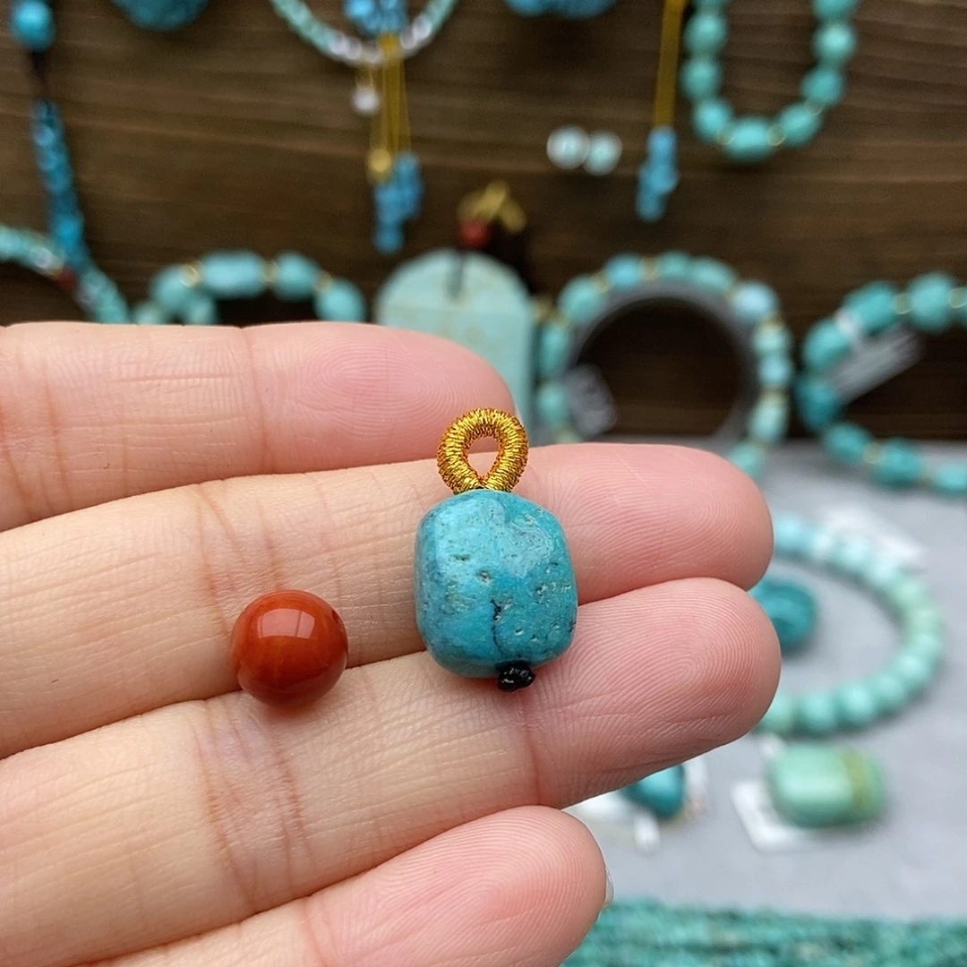 南红玛瑙未镶嵌侧挂