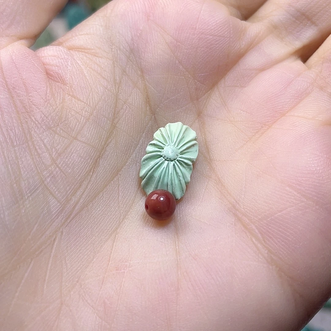 未镶嵌配饰南红玛瑙