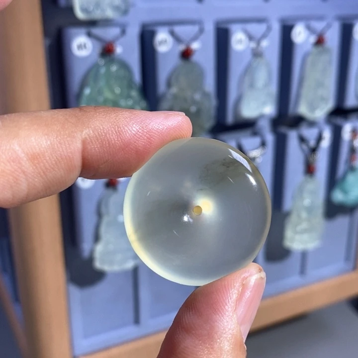 未镶嵌岫玉吊坠吊坠