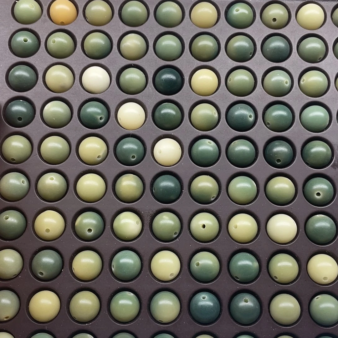 吊坠白玉菩提11阴皮绿圆100颗➕灯牌宠100颗