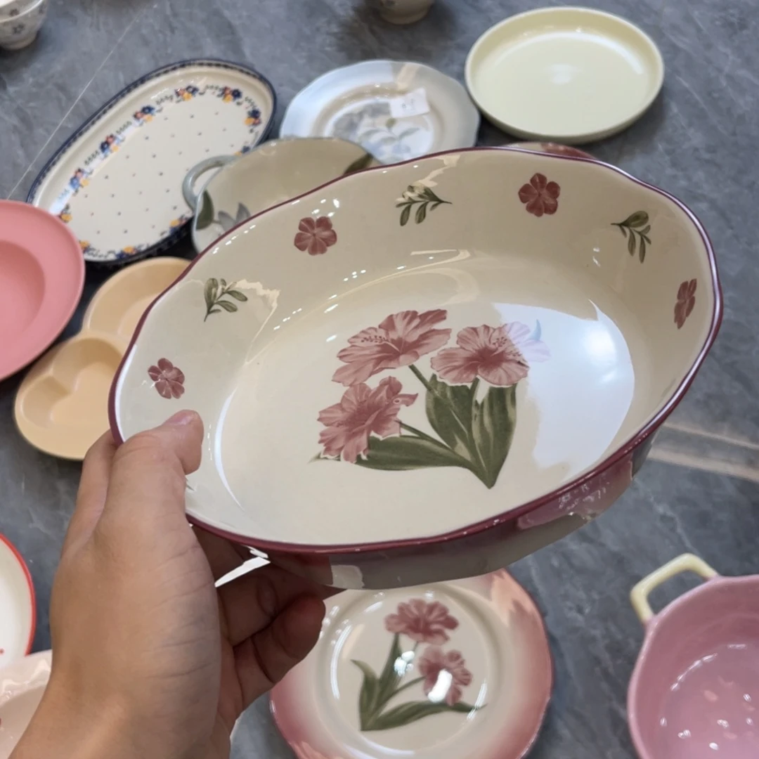 陶瓷微瑕餐具介意勿拍，满18飞！