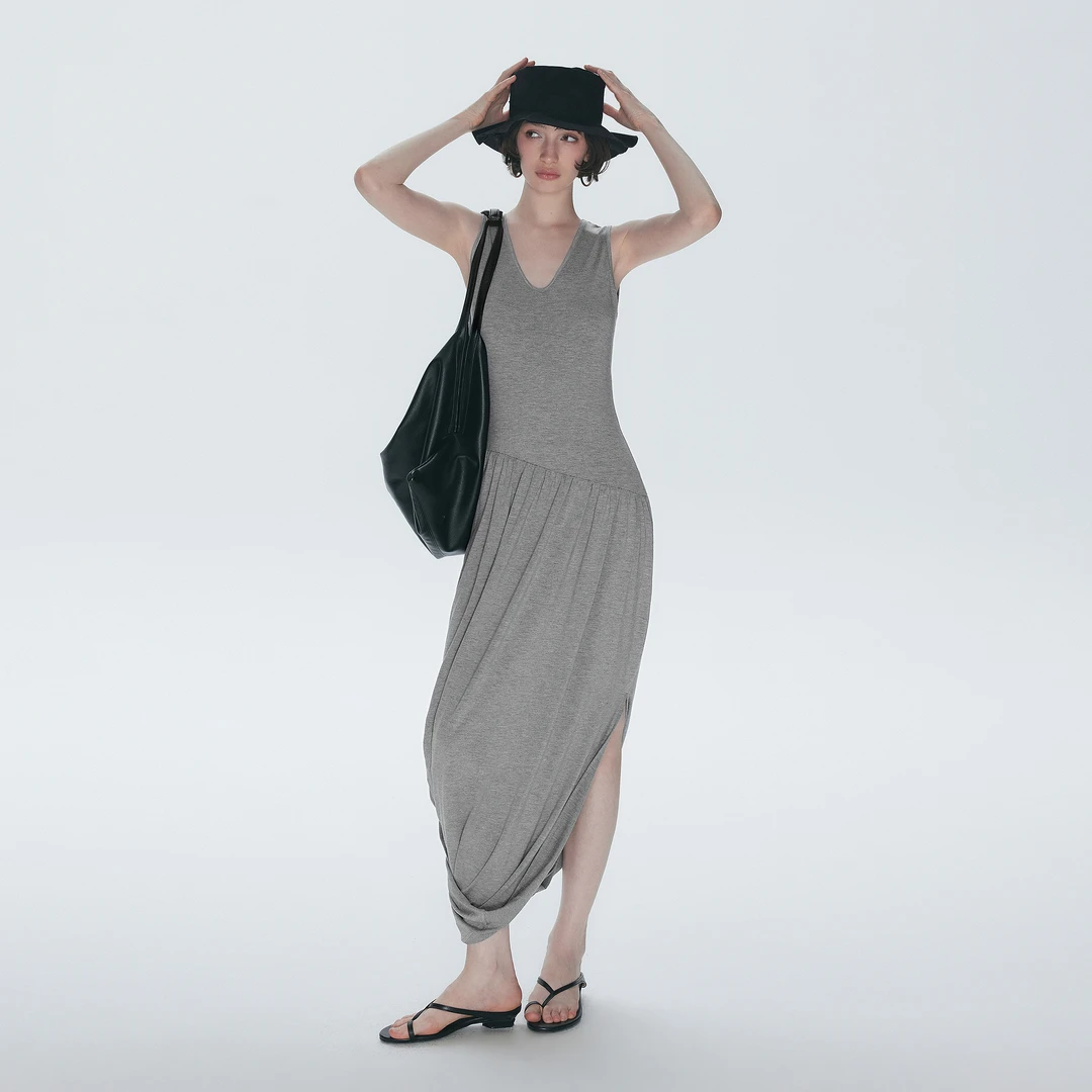 ANNACHIC时髦懒人出圈_灰色不对称艺术褶皱下摆无袖连衣裙/背心裙