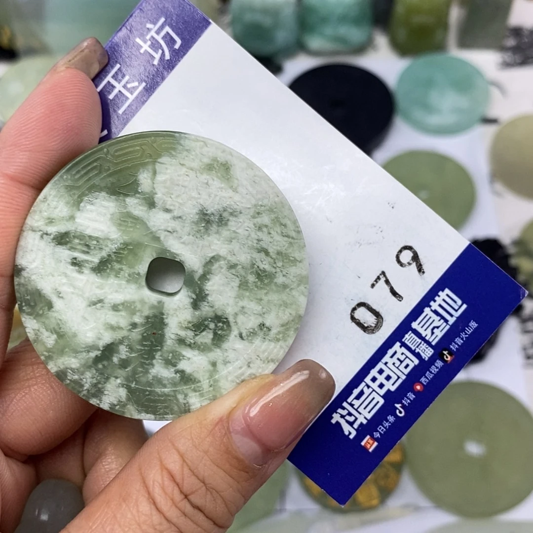 【闪购商品】岫玉颈饰未镶嵌常***姐挂件