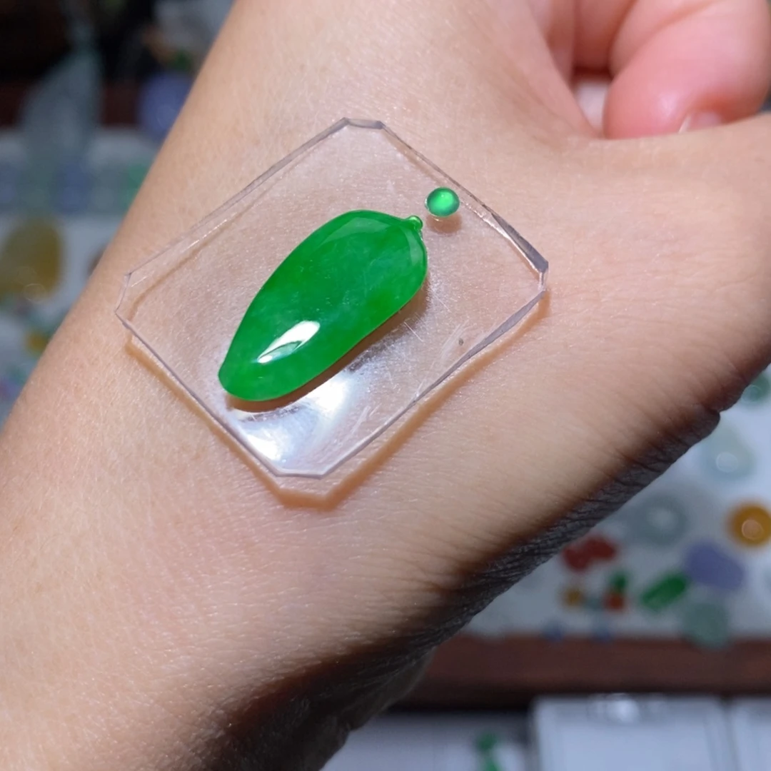 定制翡翠未镶嵌翡翠