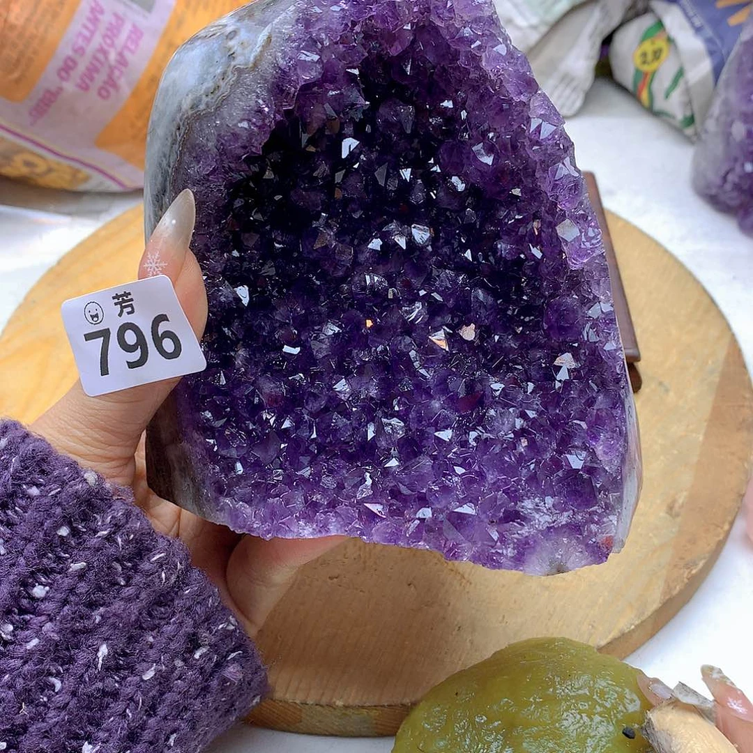 紫晶大型摆件（非配饰）未镶嵌