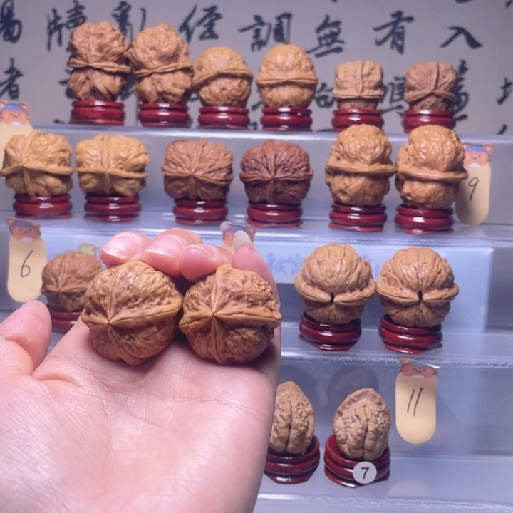 桃核吊坠4小四棱红灯笼