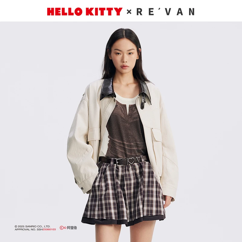 REVAN芮范HelloKitty复古巴恩风外套RL70105180