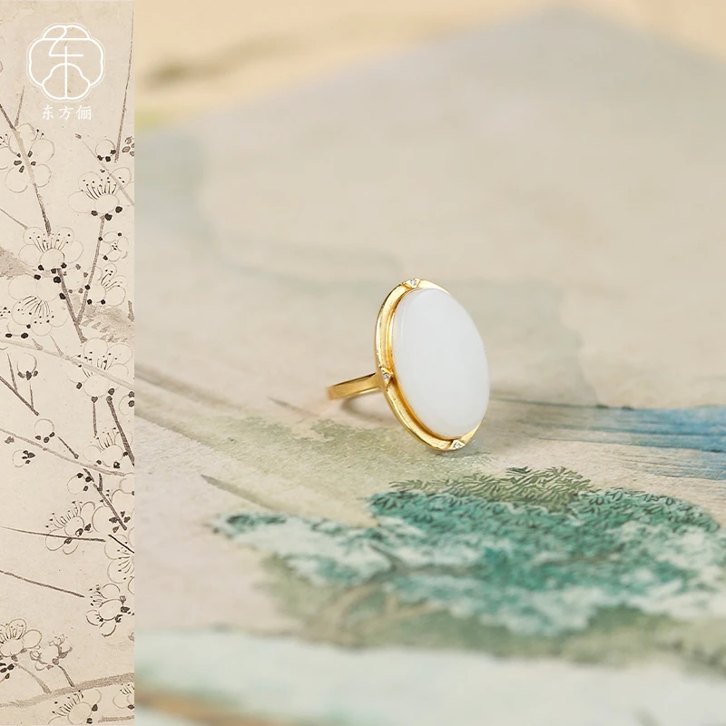 东方俪DOFUNLY【无霜雪】和田玉蛋面18K金戒指设计款WYJZ空谷