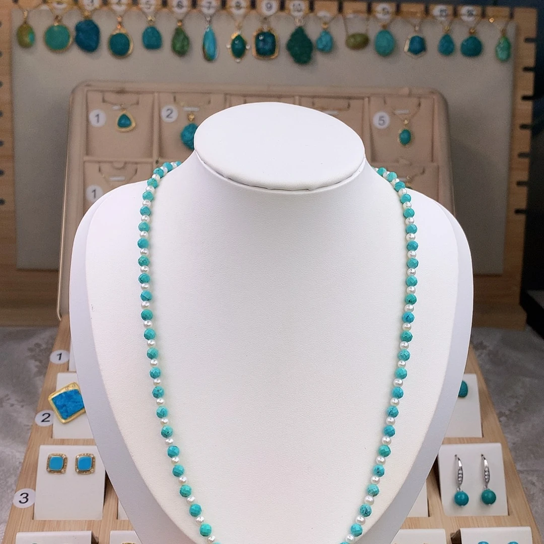 绿松石未镶嵌颈饰