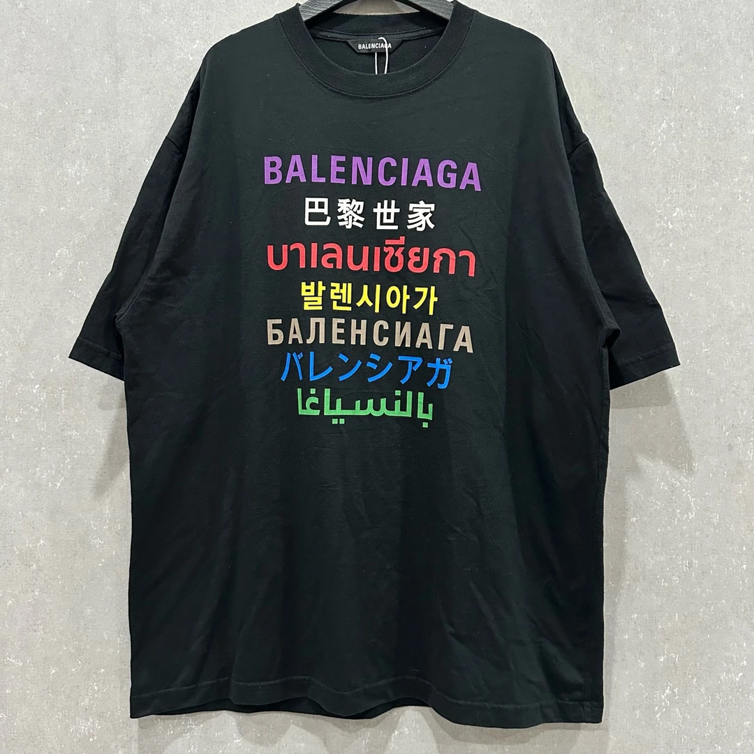 99新 Balenciaga/巴黎世家 七国语言黑色短袖 M码 005026