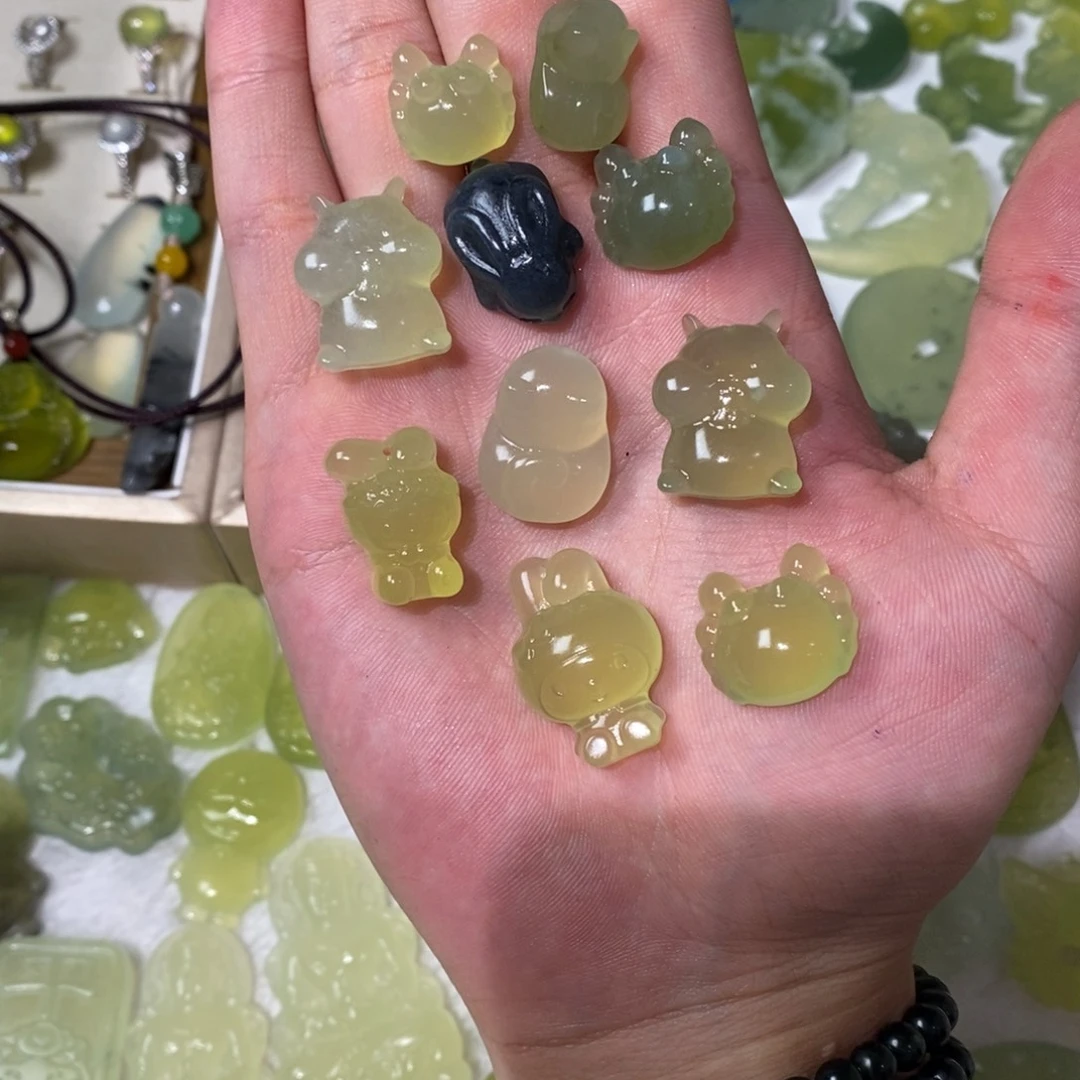 .***.岫玉未镶嵌吊坠(不含链)