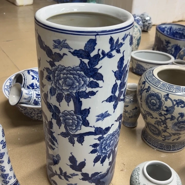 瓷片微瑕陶罐。。。。。。。。。。。。。。。