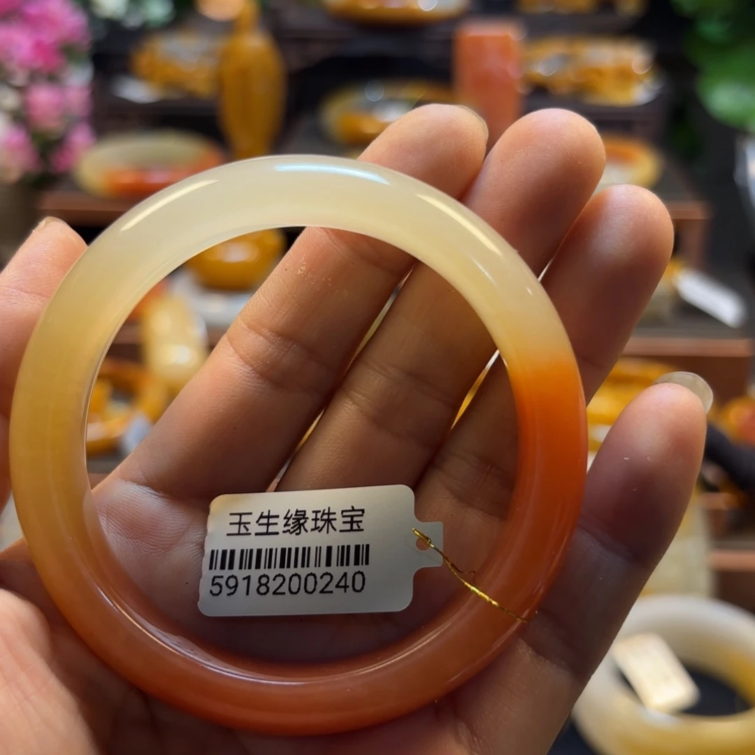 1***1未镶嵌石英质玉（黄龙玉）手镯