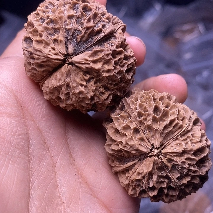 文玩核桃吊坠  166
