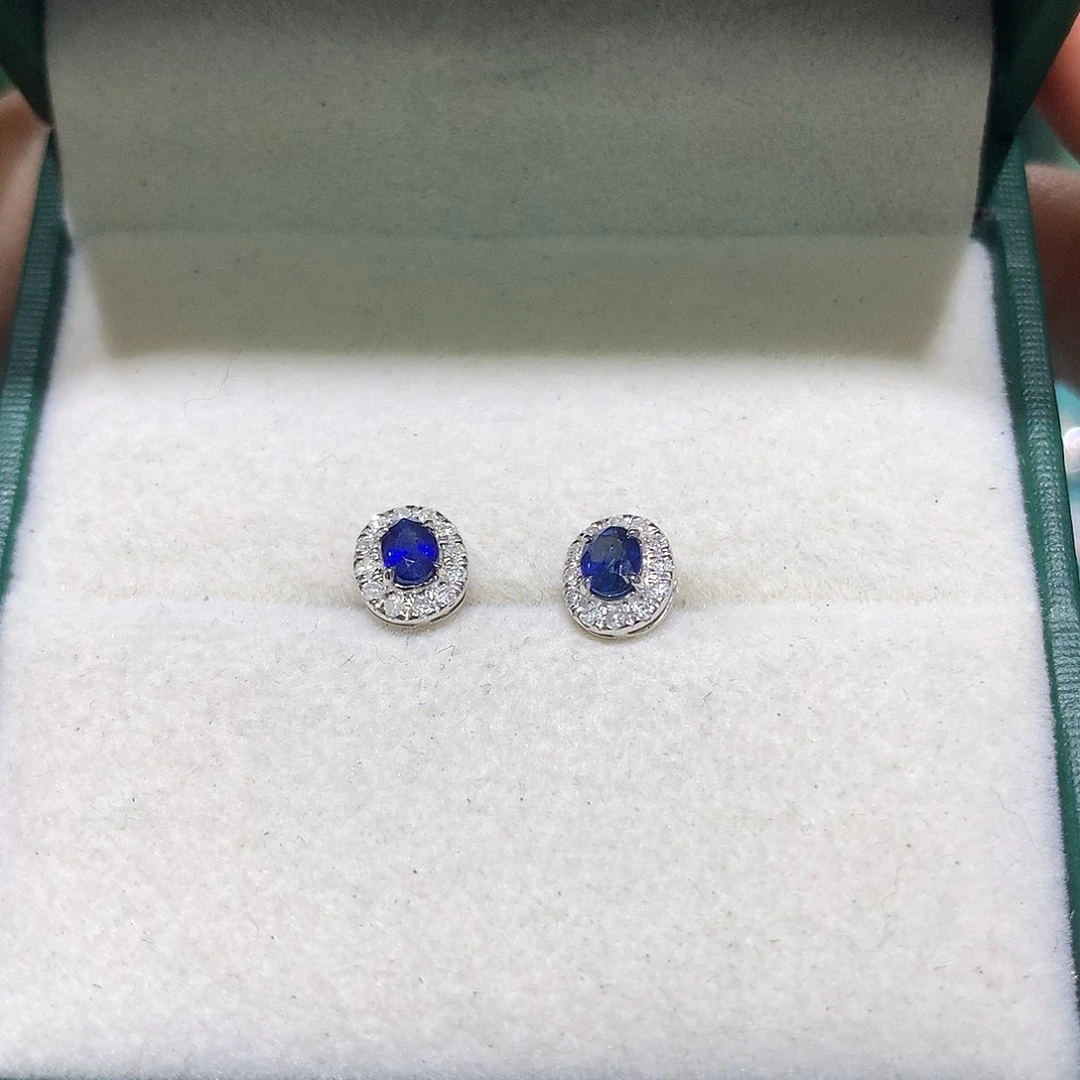 蓝宝石耳饰铂Pt850镶嵌