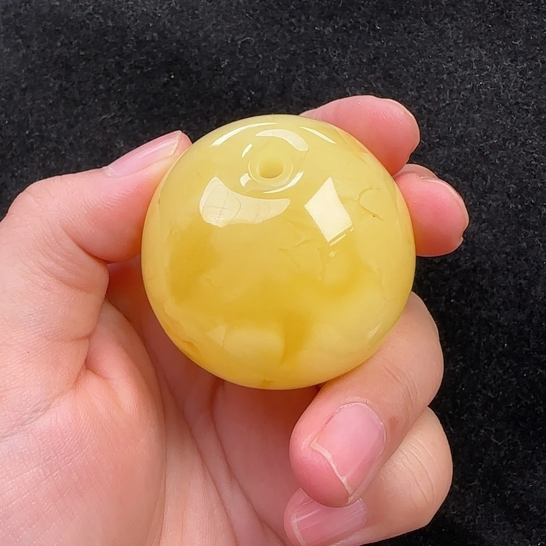 蜜蜡未镶嵌珠宝奇石