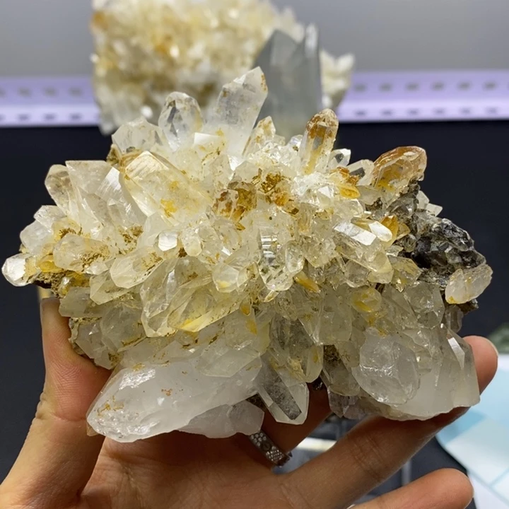 有机玻璃方解共生