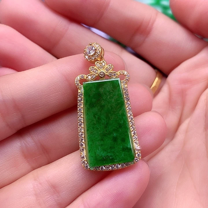 翡翠银S925镶嵌颈饰翡翠