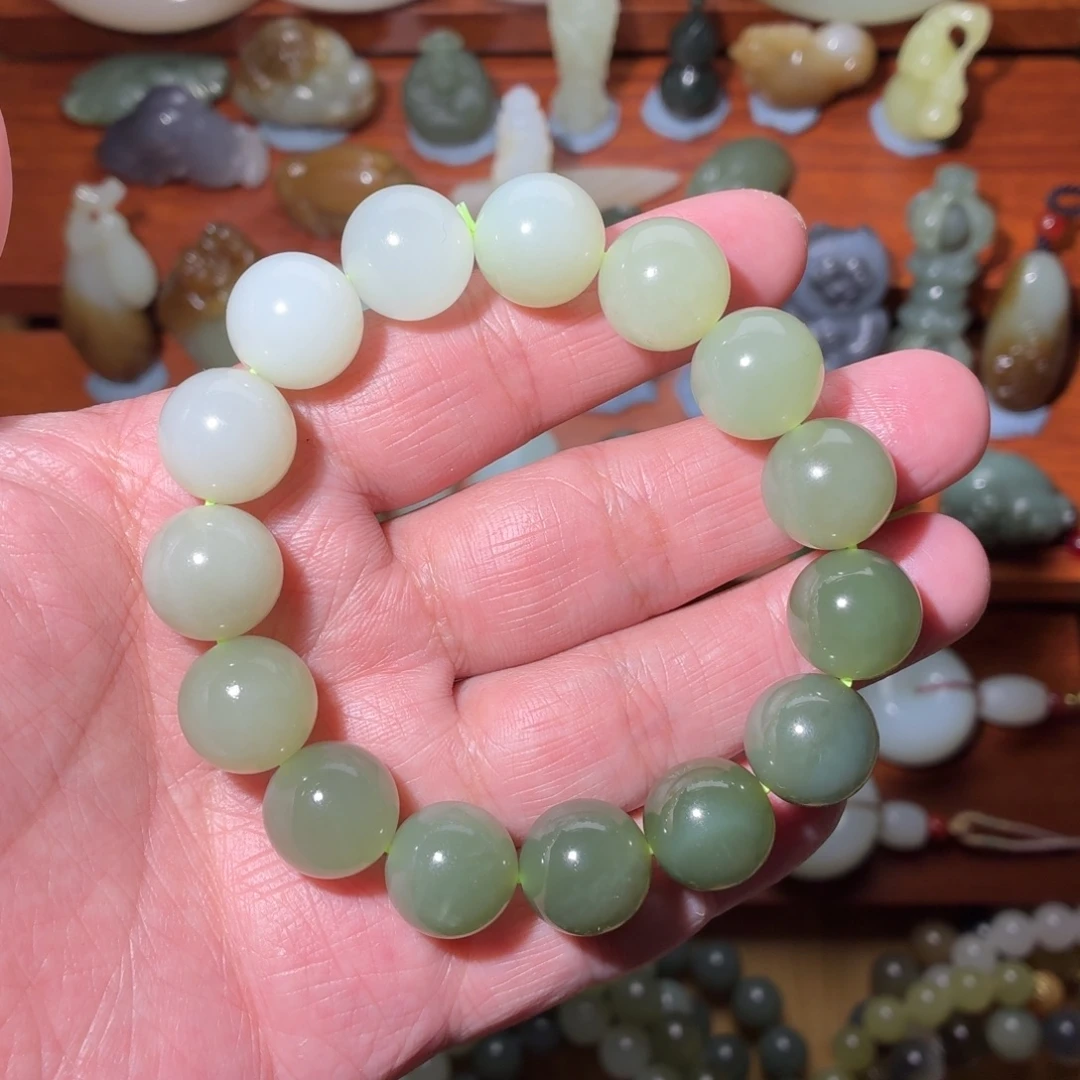 和田玉未镶嵌手串