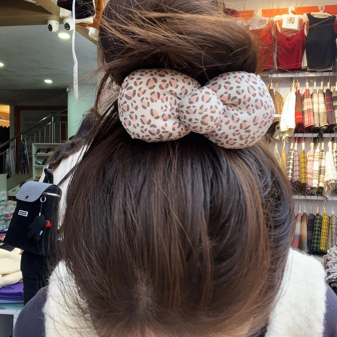 毛绒棉粉豹纹香蕉夹