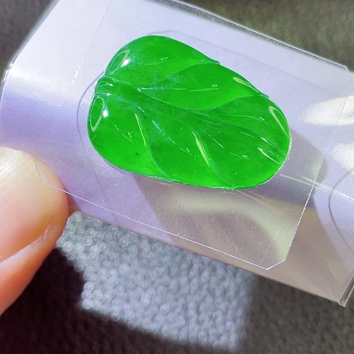 未镶嵌定制翡翠翡翠