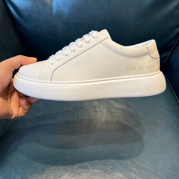 男士小白鞋休闲板鞋极简风白色板鞋男士潮流小白鞋四季夏季春季