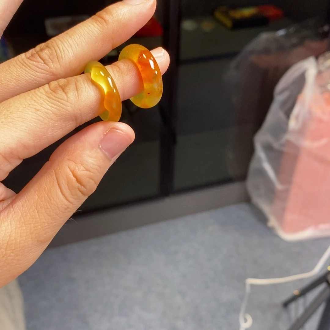 似***月蛇纹石玉未镶嵌手镯