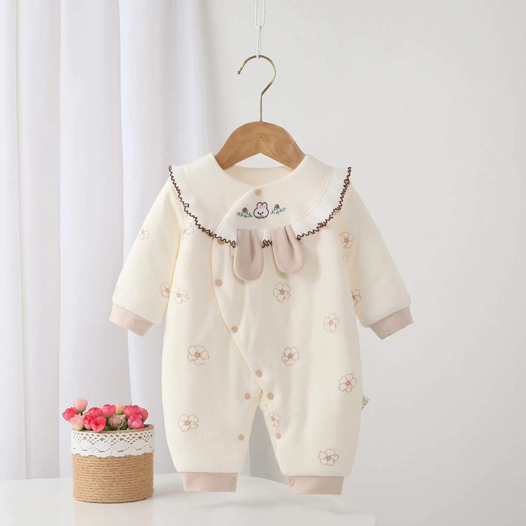 秋冬新款婴幼儿冬季无骨卡通花边领连体衣新生儿宝宝爬服D22047