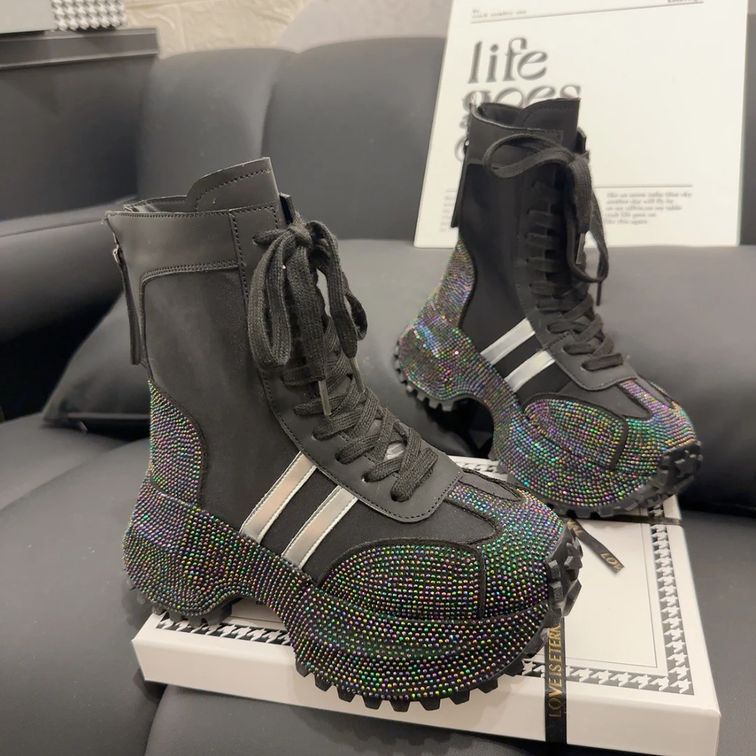 欧货重工满钻厚底马丁靴女2025新款水钻增高弹力靴休闲运动老爹鞋