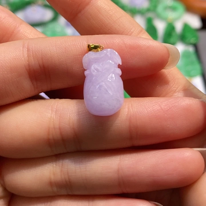 颈饰未镶嵌翡翠吊坠