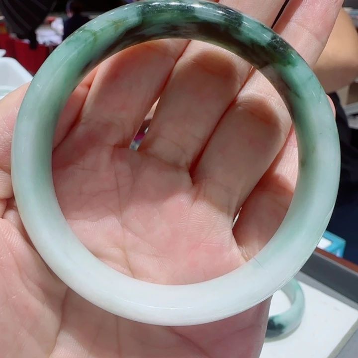 未镶嵌手镯翡翠654