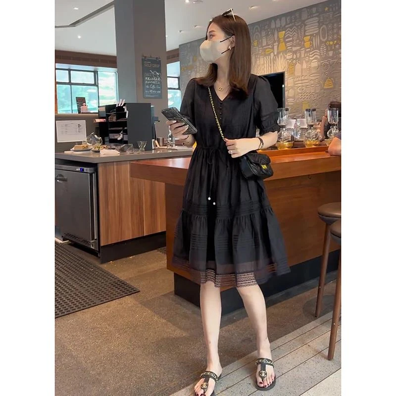 2025夏季大码女装胖mm气质法式遮肚显瘦连衣裙微胖妹妹藏肉小黑裙
