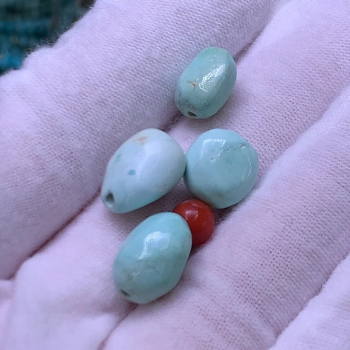 南红玛瑙未镶嵌珠宝奇石