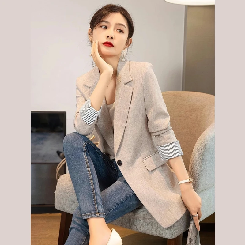 杏色小西装外套女新款春秋百搭小个子150-155气质休闲时尚西服