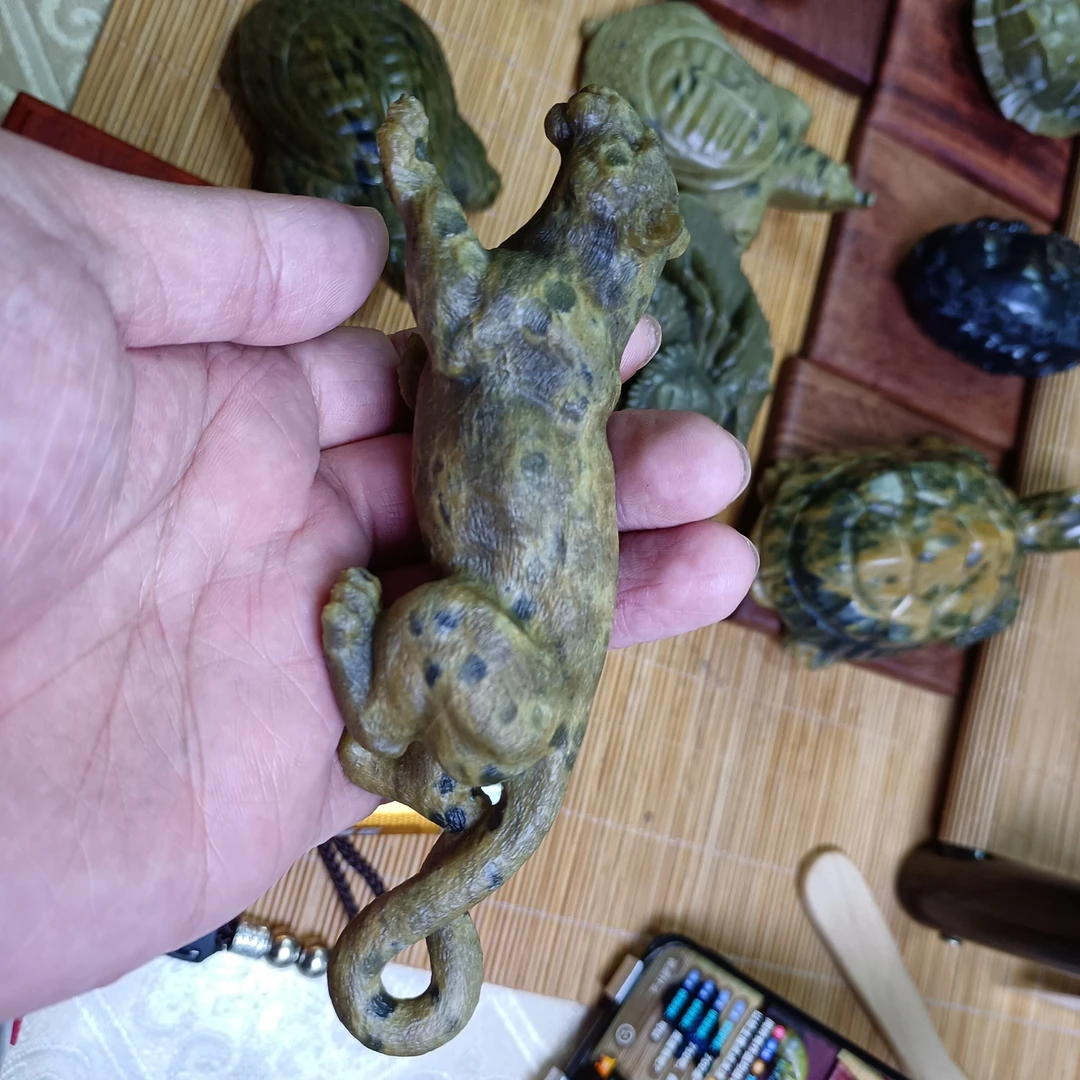 莱州玉雕—豹子摆件