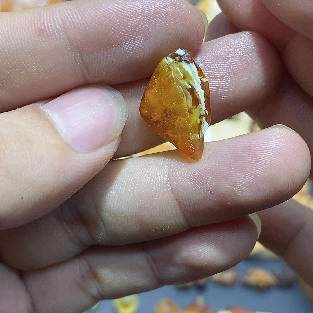 喵***猫定制琥珀蜜蜡原石定制