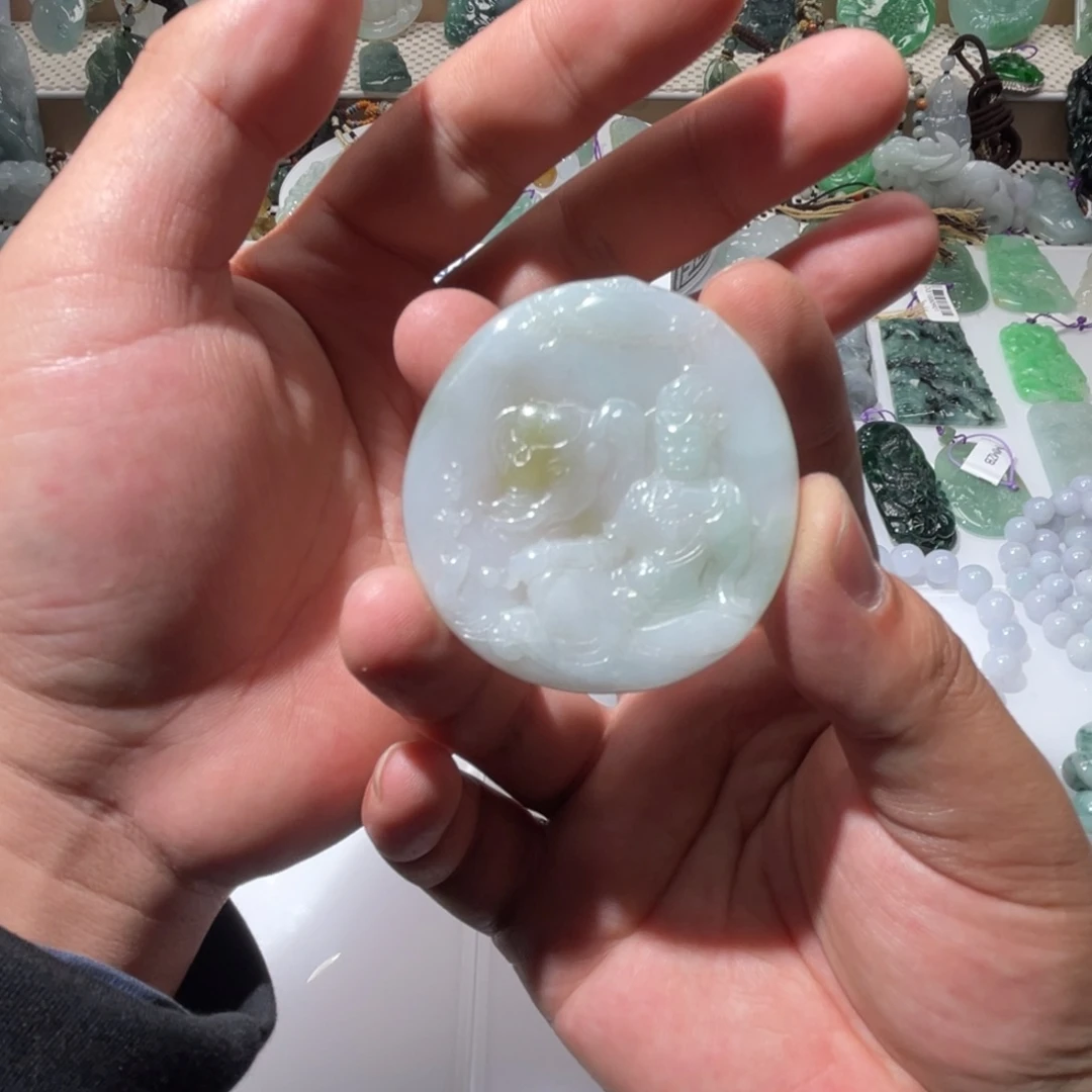 翡翠颈饰未镶嵌天然