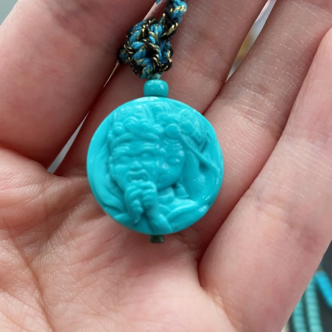 绿松石颈饰未镶嵌