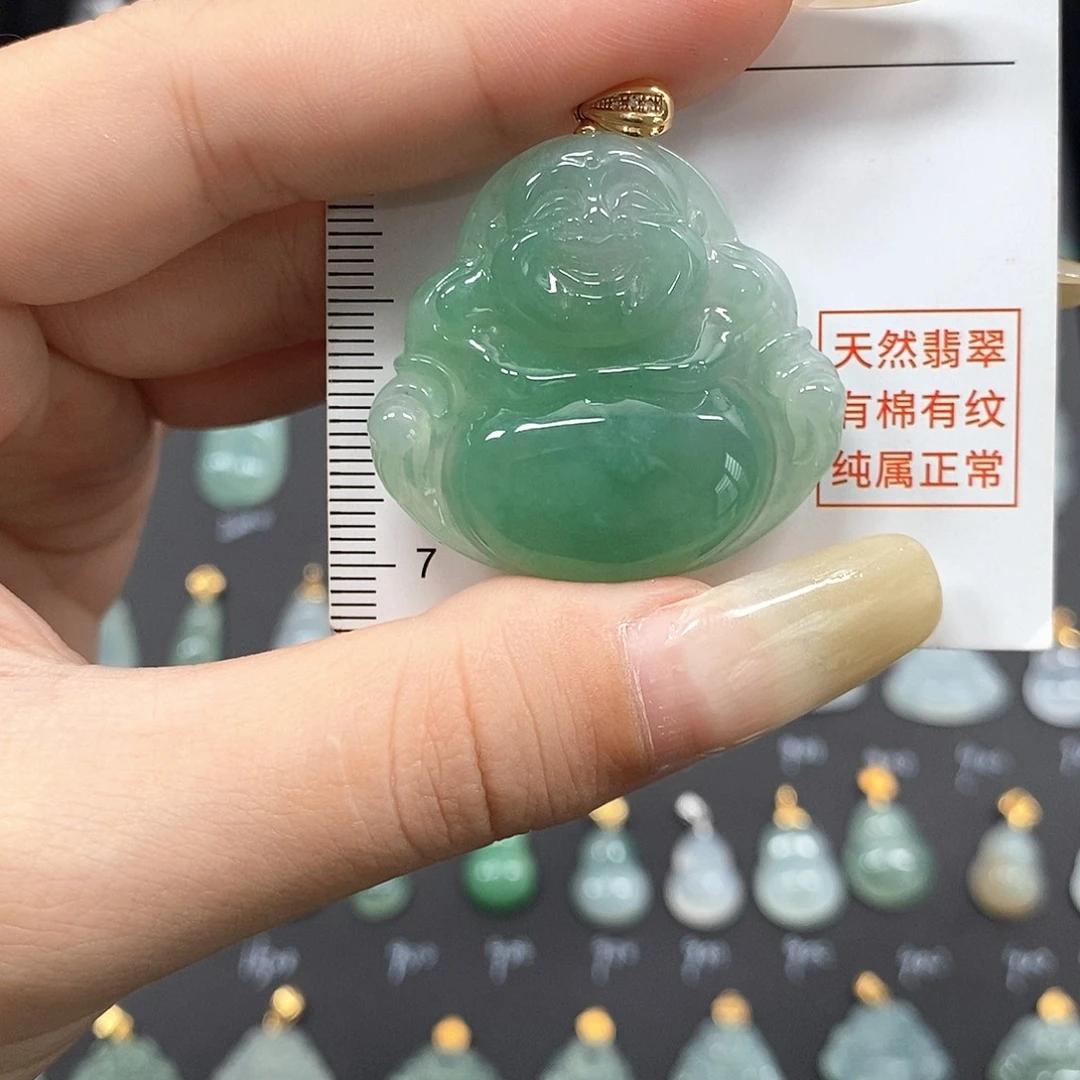 颈饰18K金镶嵌翡翠