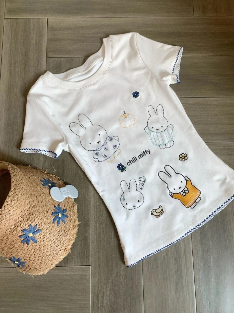 美式可爱风短袖夏季修身T恤女小兔子短款时尚休闲百搭白色ins潮牌