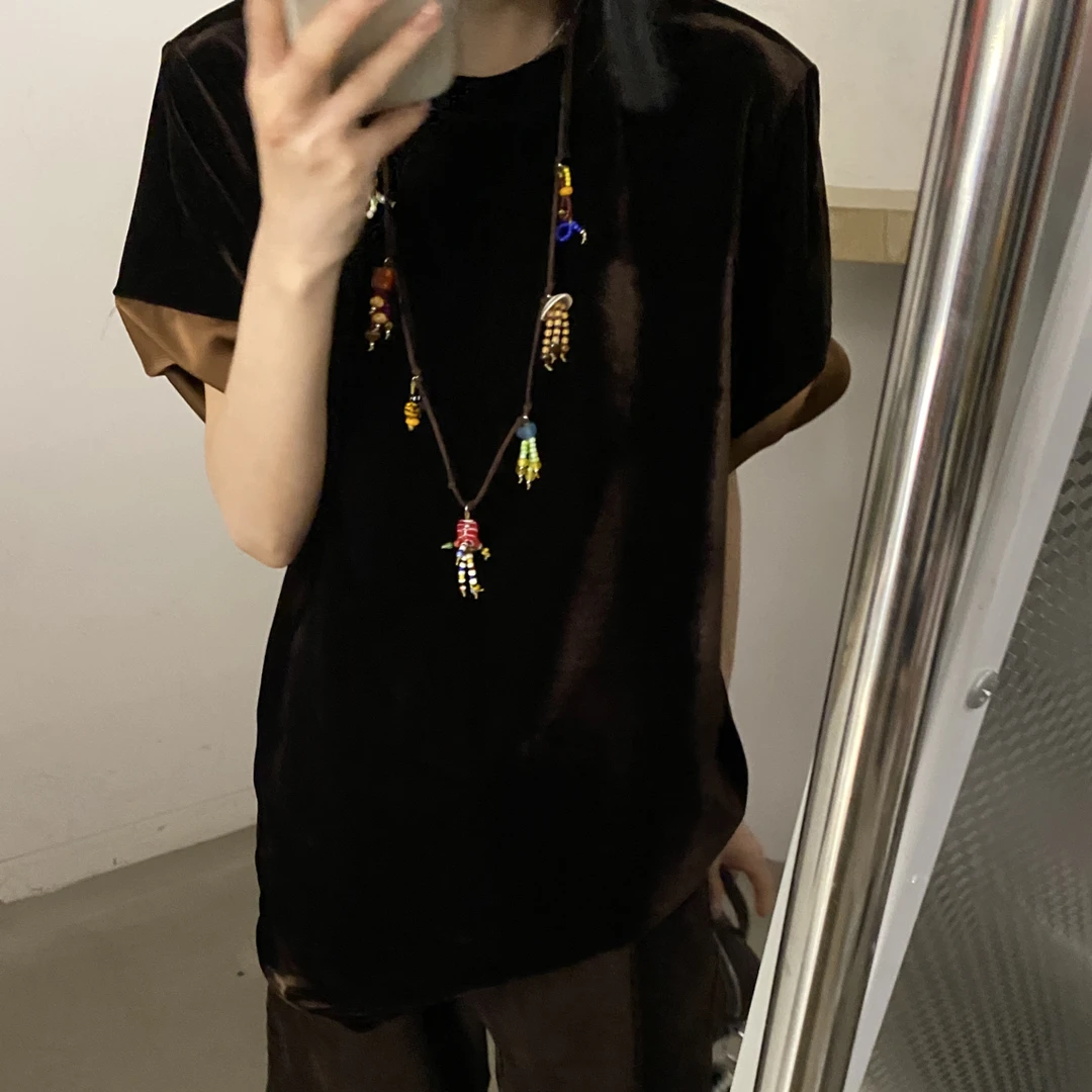 炫色小众袖口扭折拼色丝绒短袖