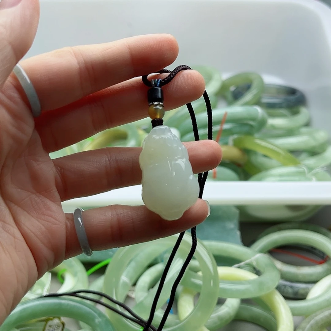 *****蛇纹石玉未镶嵌手镯