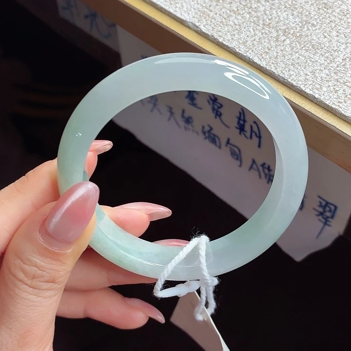 翡翠未镶嵌手镯手镯