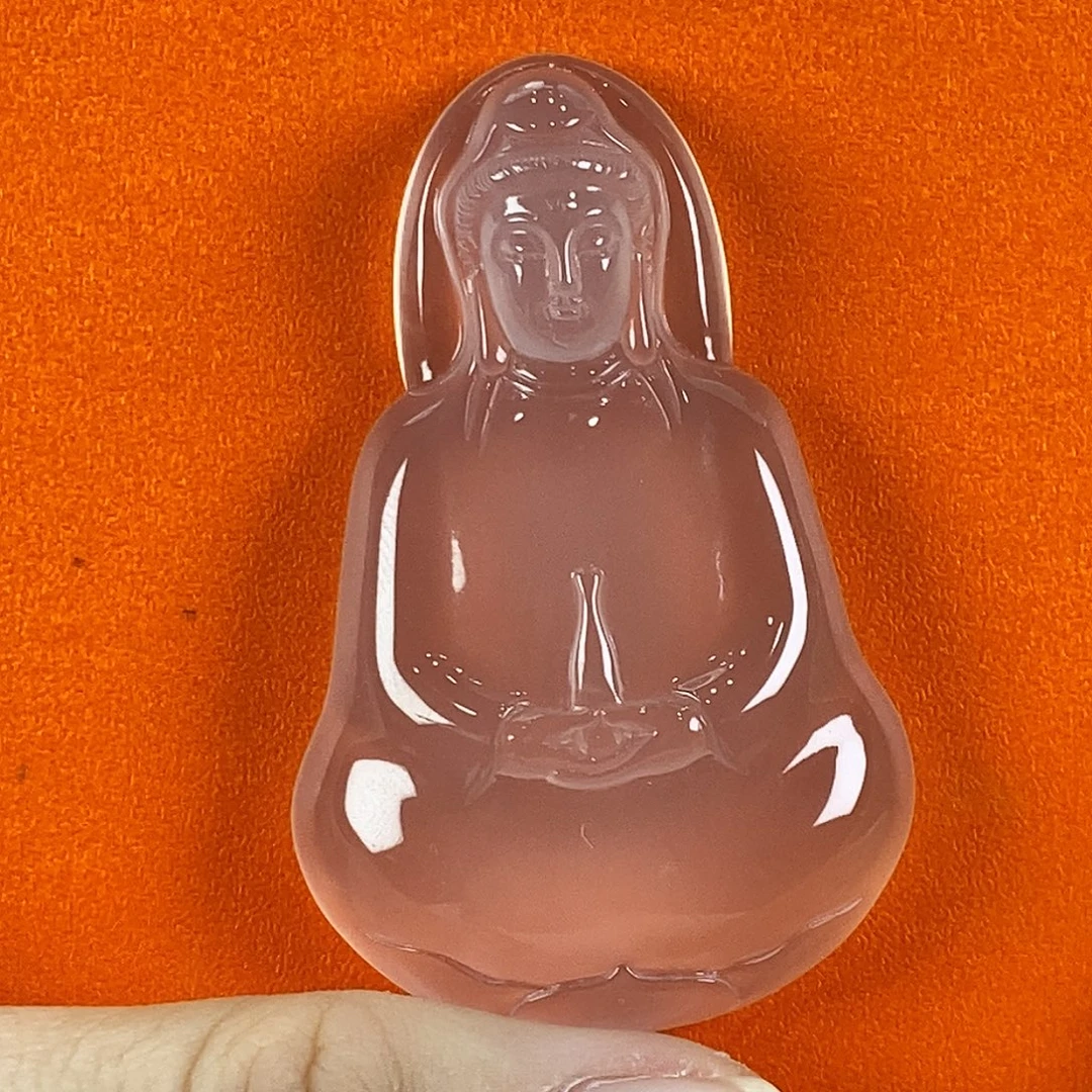 肖***壮石英质玉未镶嵌颈饰